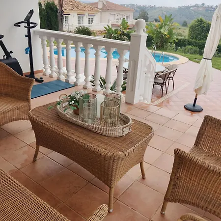 Villa Charming Mansion - Pool - Patio - 5 Bedrooms *